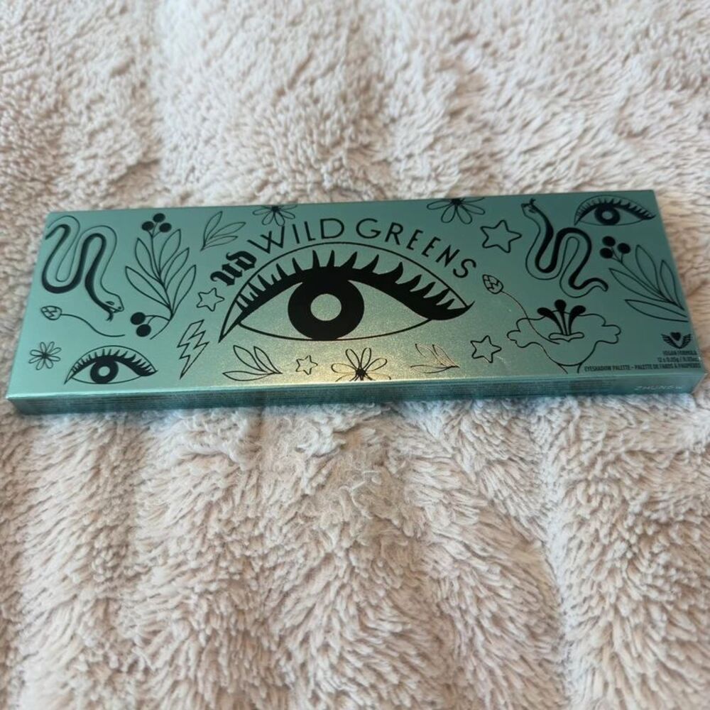 Urban Decay Wild Greens Eyeshadow Palette NEW